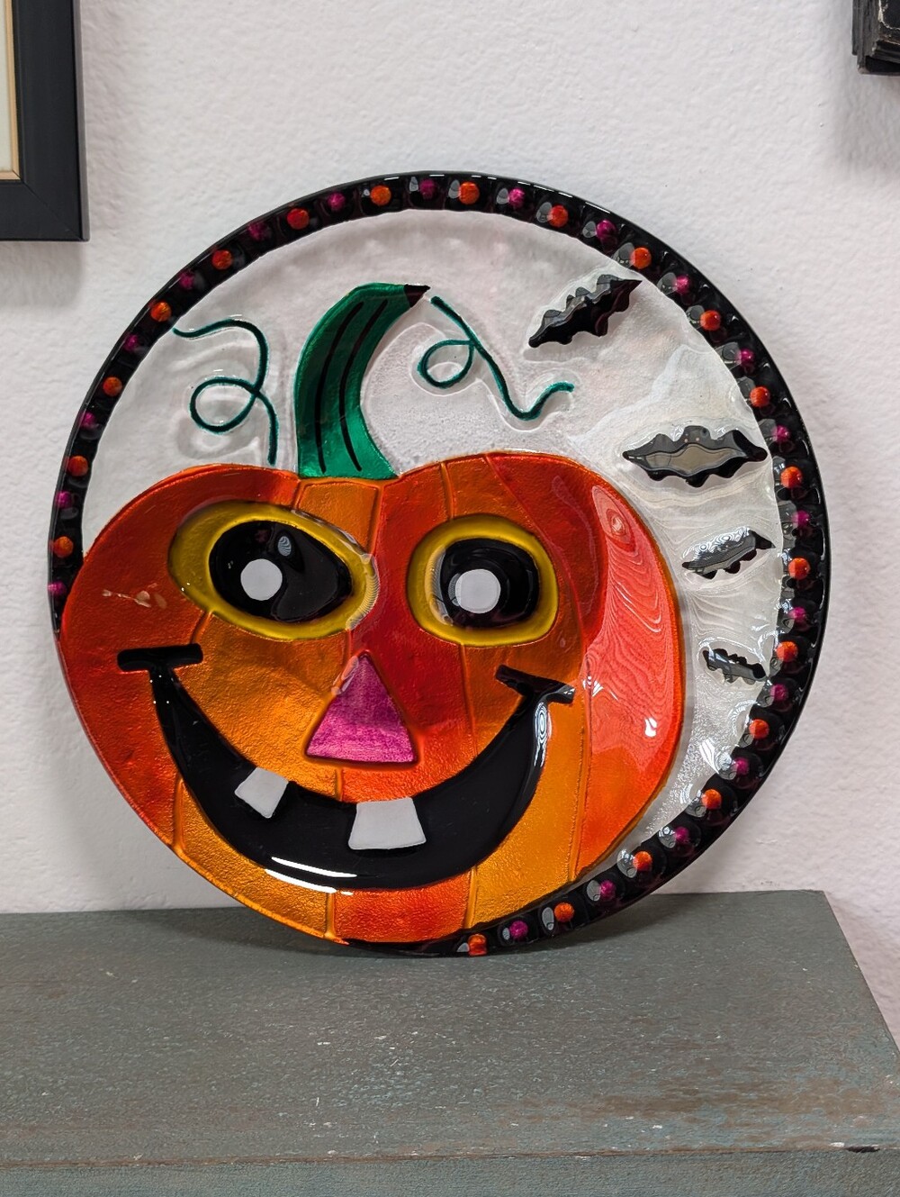Lori Siebert for Silvestri Hand Blown Glass Fusion Pumpkin Halloween Platter 11”
